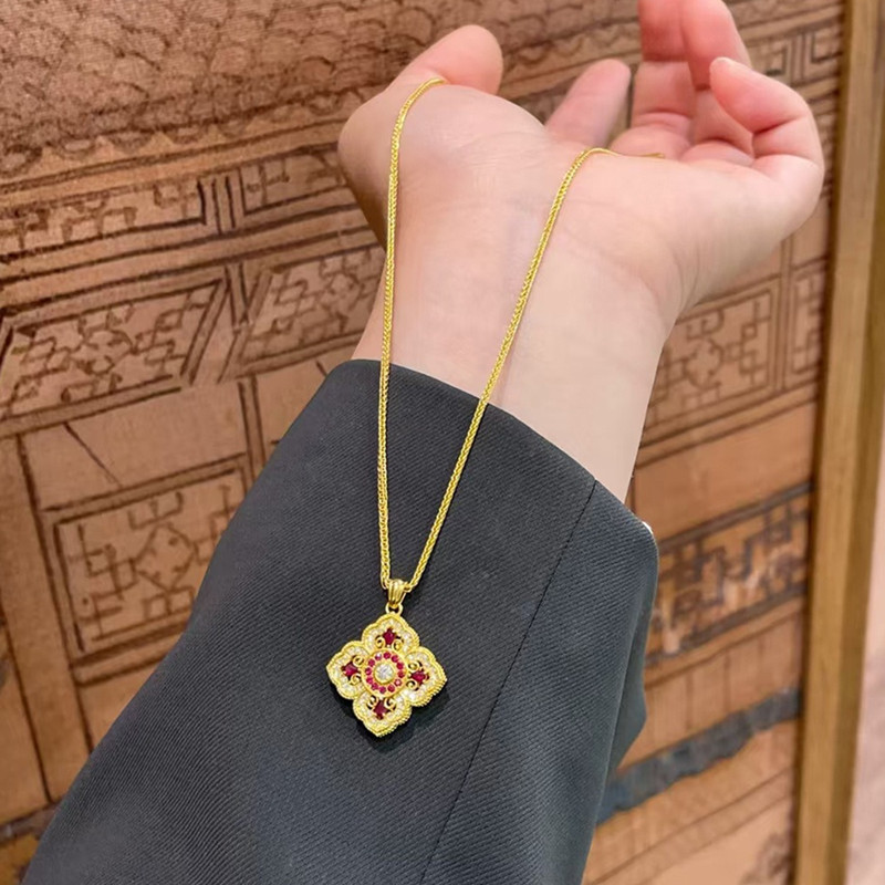 Vintage Luxury Hollow 4 Leaves - огляд і ціна Red Clover Flower